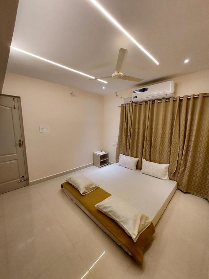 Srirangam Service Apartment Tiruchirappalli Exterior foto