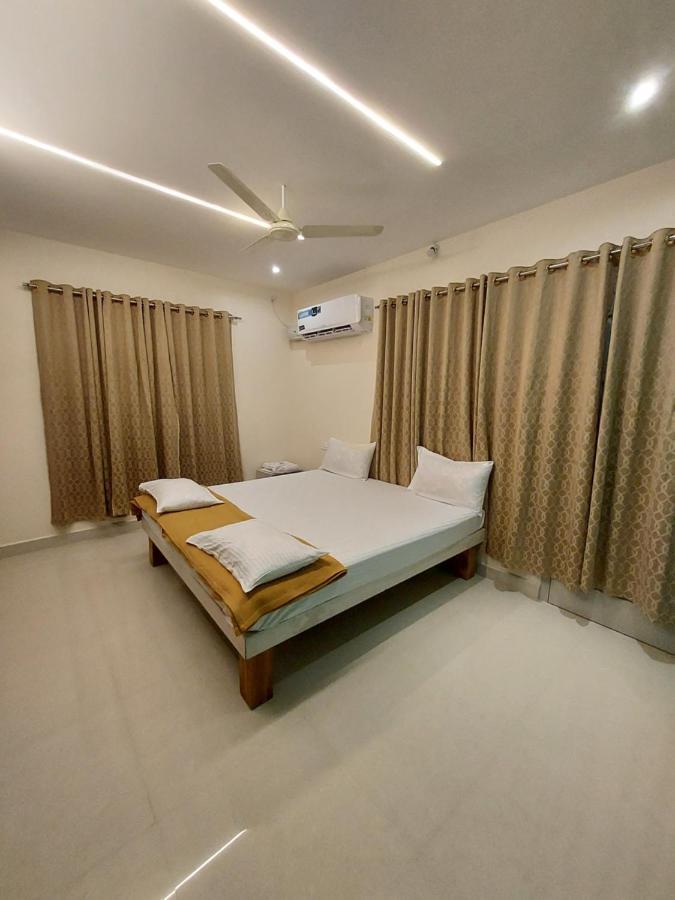 Srirangam Service Apartment Tiruchirappalli Exterior foto